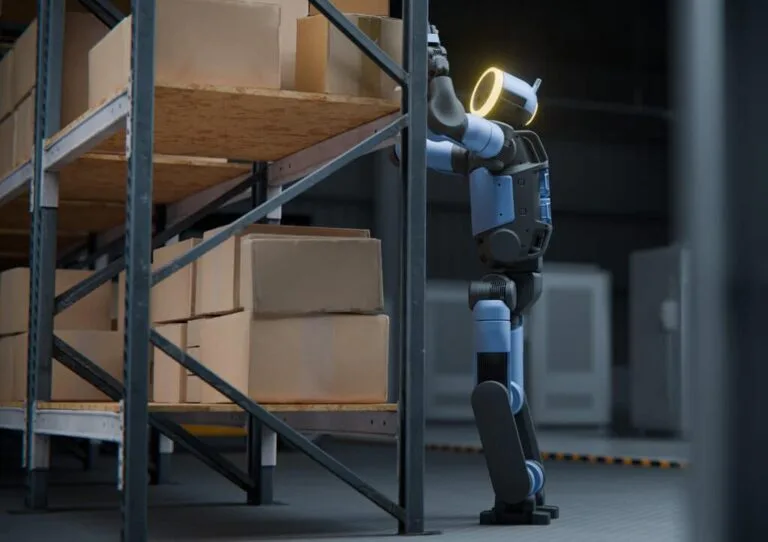 Atlas sort du laboratoire : Boston Dynamics annonce l’entrée en phase de commercialisation de son robot humanoïde
